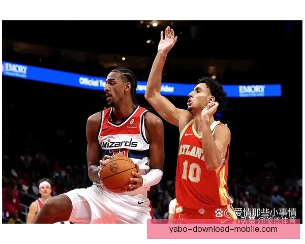 三分神射手本赛季命中率五成二老鹰意外裁掉休斯坦