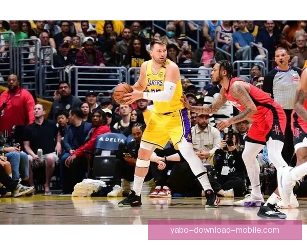 湖人拒绝步行者29分逆转 东契奇狂飙43分詹姆斯隔扣献准三双